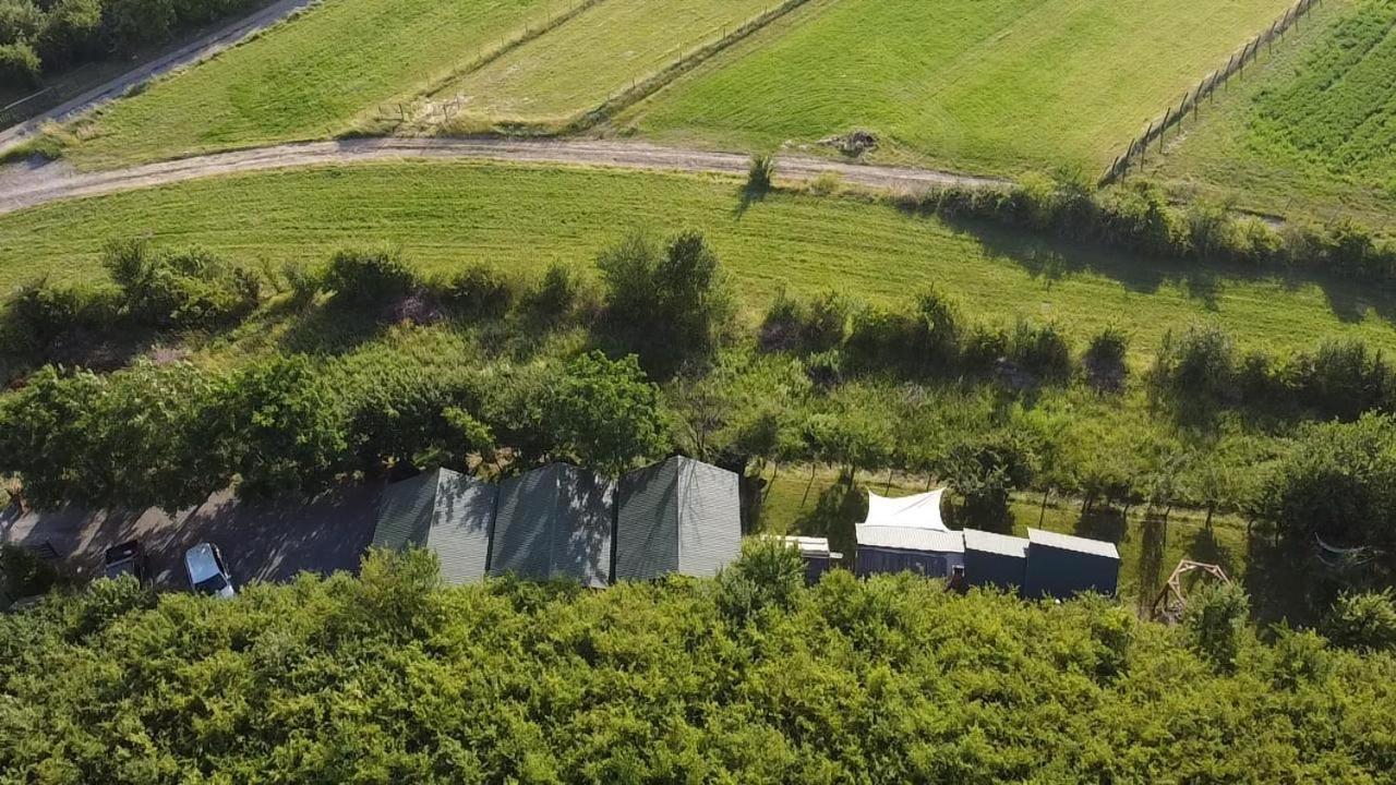 פרייד Natura Chalets מראה חיצוני תמונה
