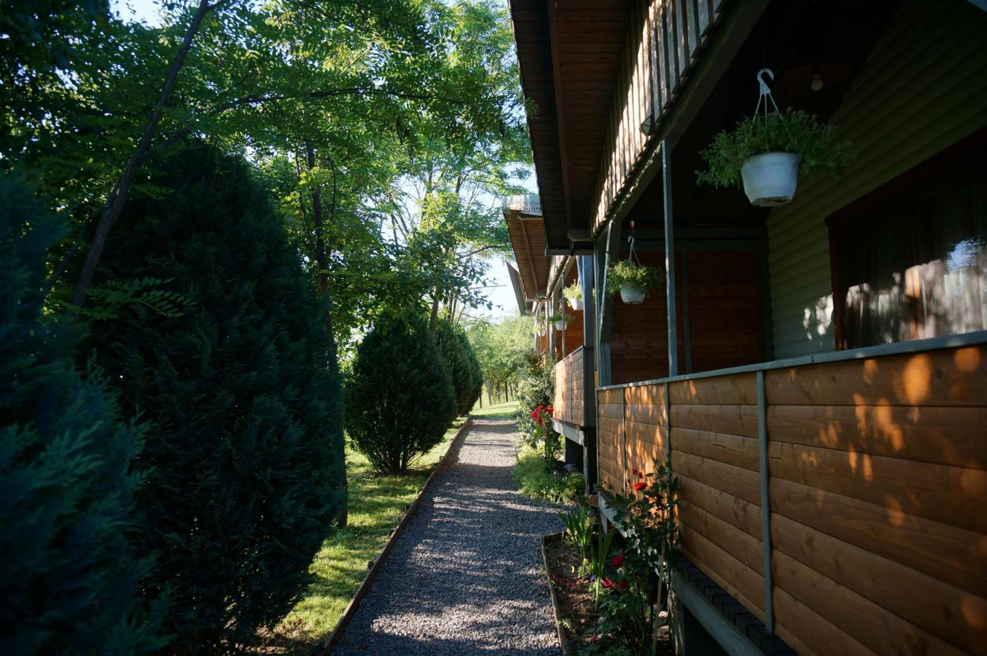 פרייד Natura Chalets מראה חיצוני תמונה